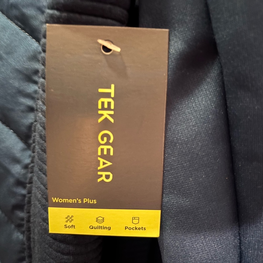 Tek Gear Women’s Plus Quilted Active Jacket – 3X – New With Tags - Picture 5 of 5
